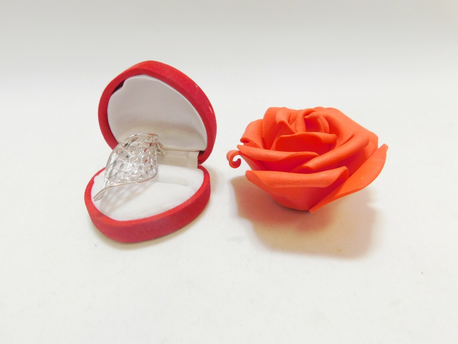 srebrna-zakrecona-zawieszka-z-sercami-218-g-925-marka-inna-marka