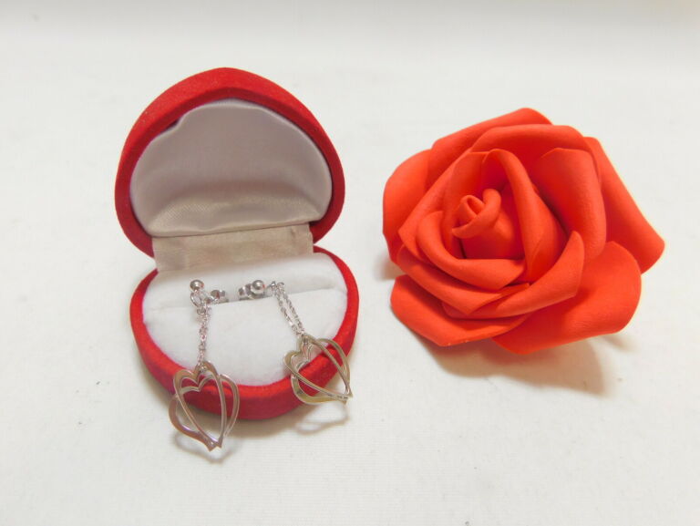 srebrne-wiszace-kolczyki-serduszka-144-g-925-stan-nowy