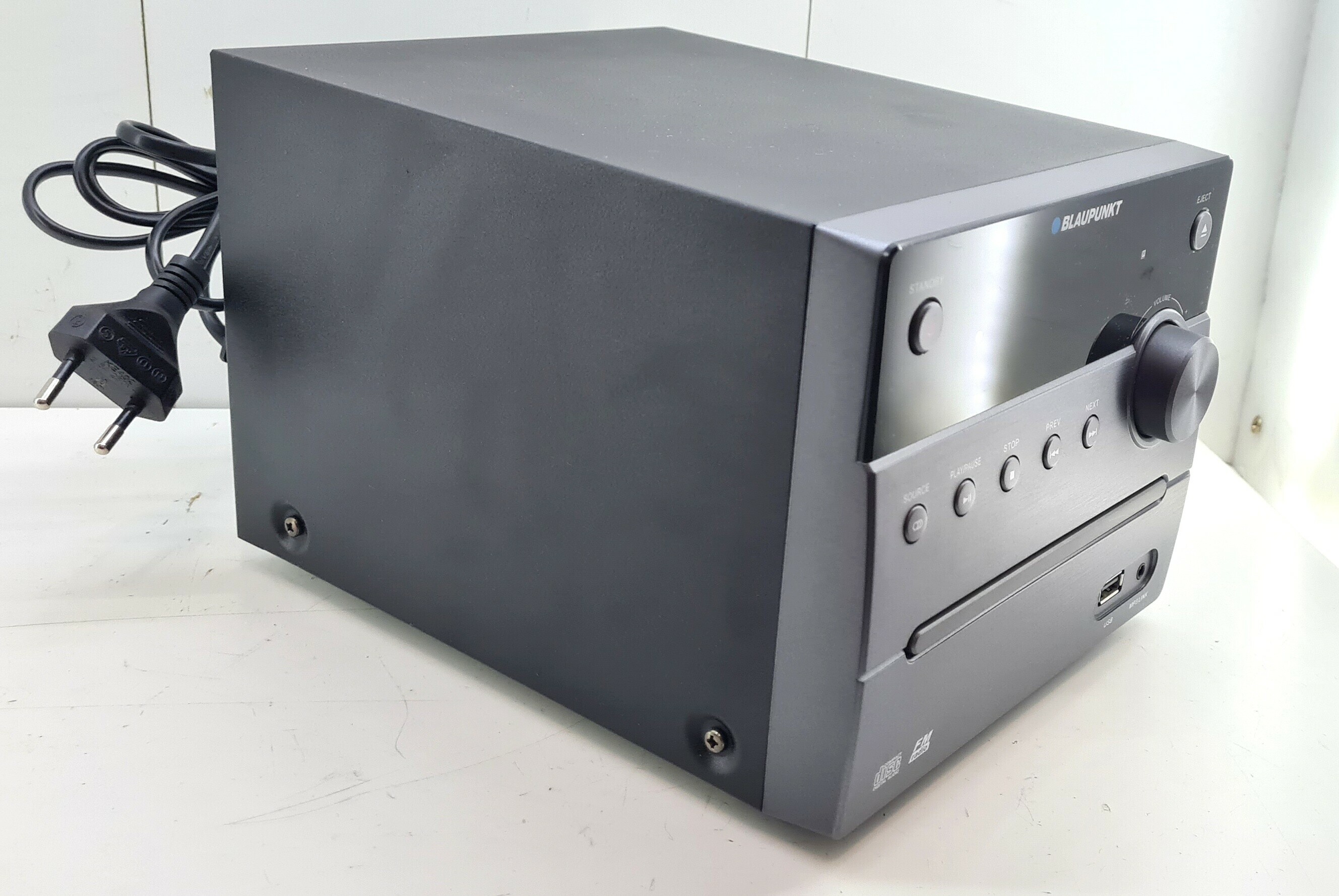 mikrowieza-blaupunkt-ms8bk-fmcdusbaux-polecam-kolor-czarny