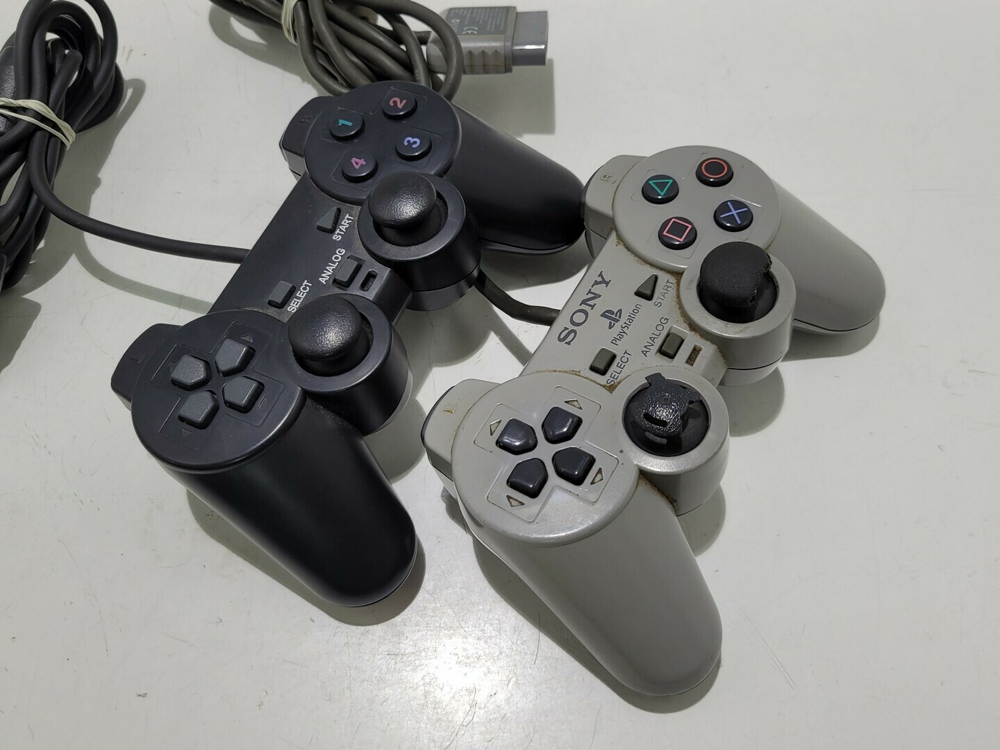 konsola-playstation-2-fat-scph-50004-ps2-2-pad-sportowa-2-starachowice