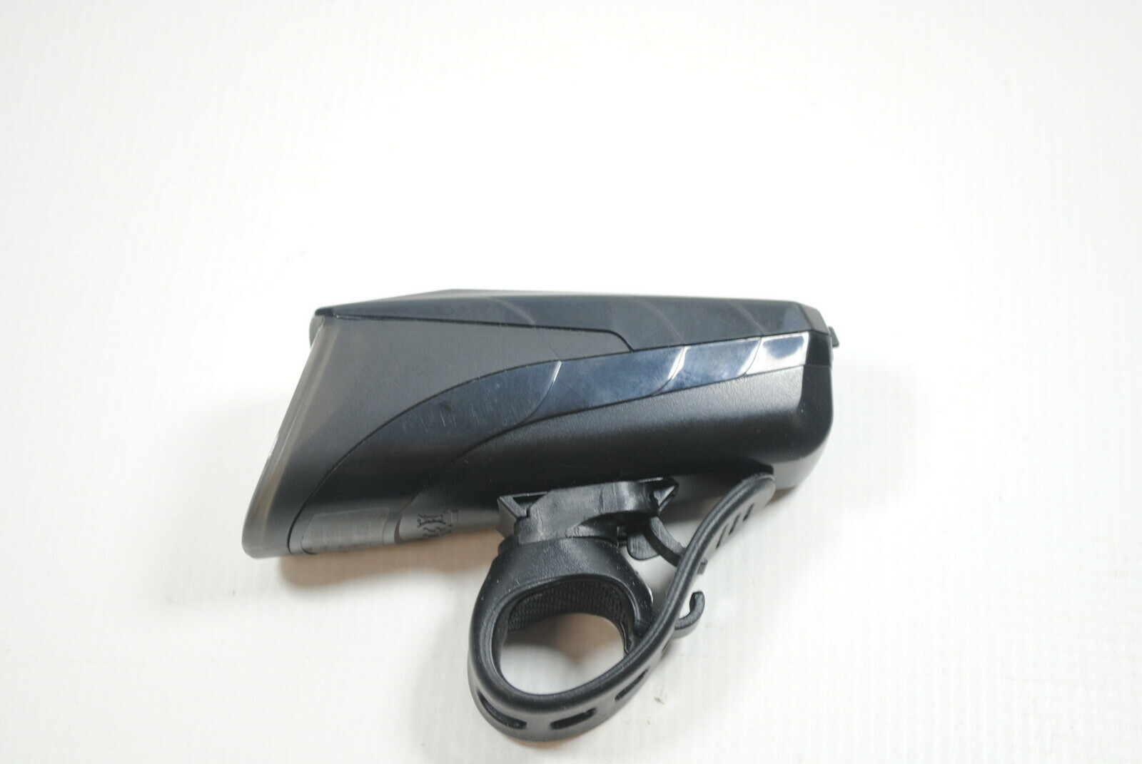 crivit-lampka-rowerowa-przod-model-000