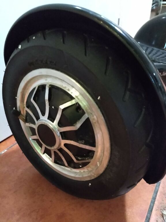 deskorolka-elektryczna-s-line-sb201k-10-stan-uzywany