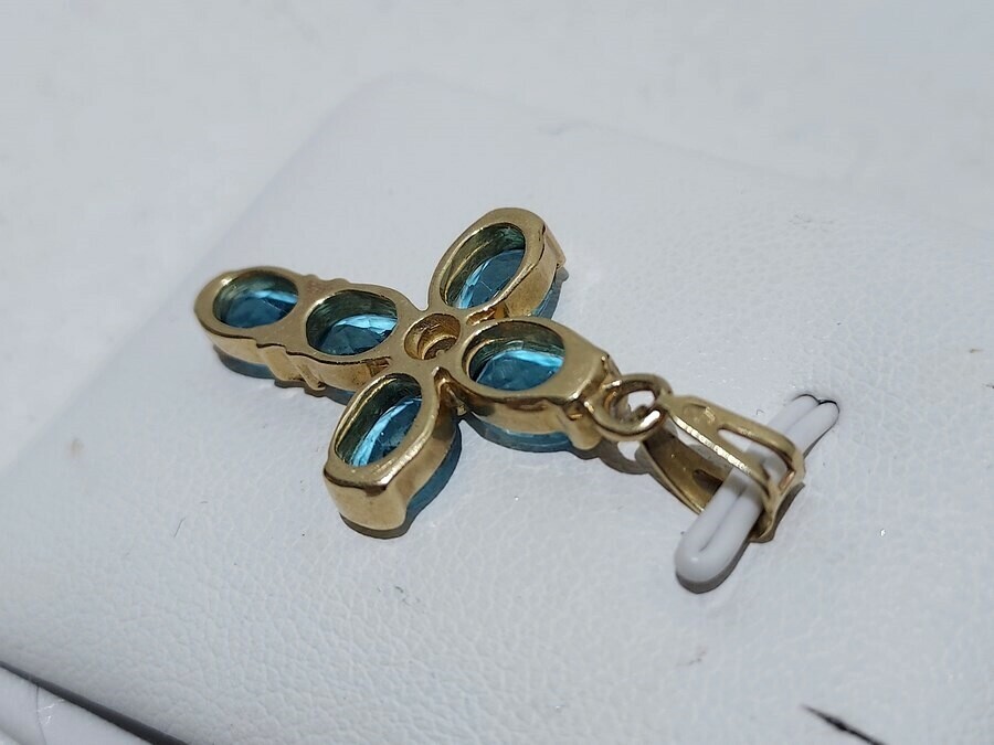 piekny-krzyzyk-z-blekitnymi-kamieniami-pr585-waga-produktu-z-opakowaniem-jednostkowym-0200