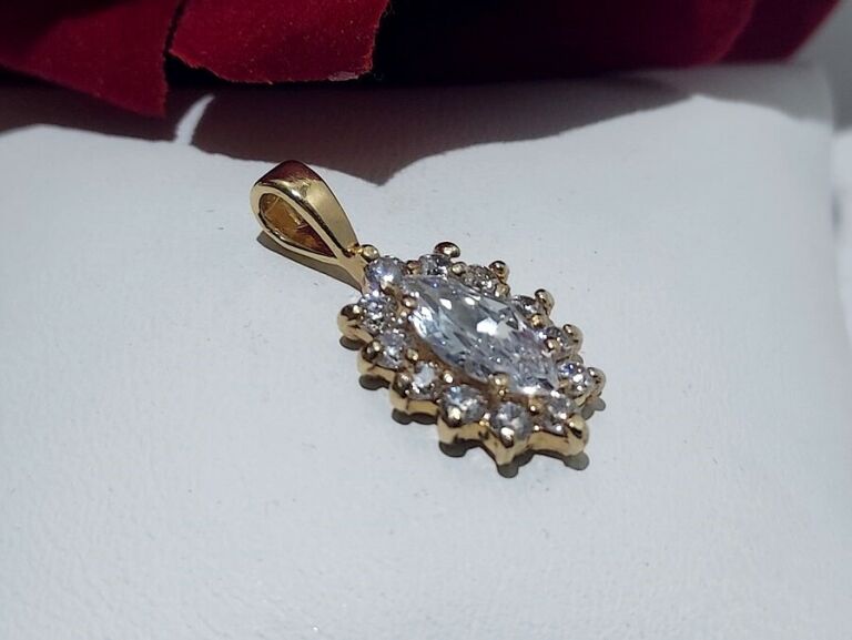 piekna-przewieszka-pr585-kamien-cyrkonia