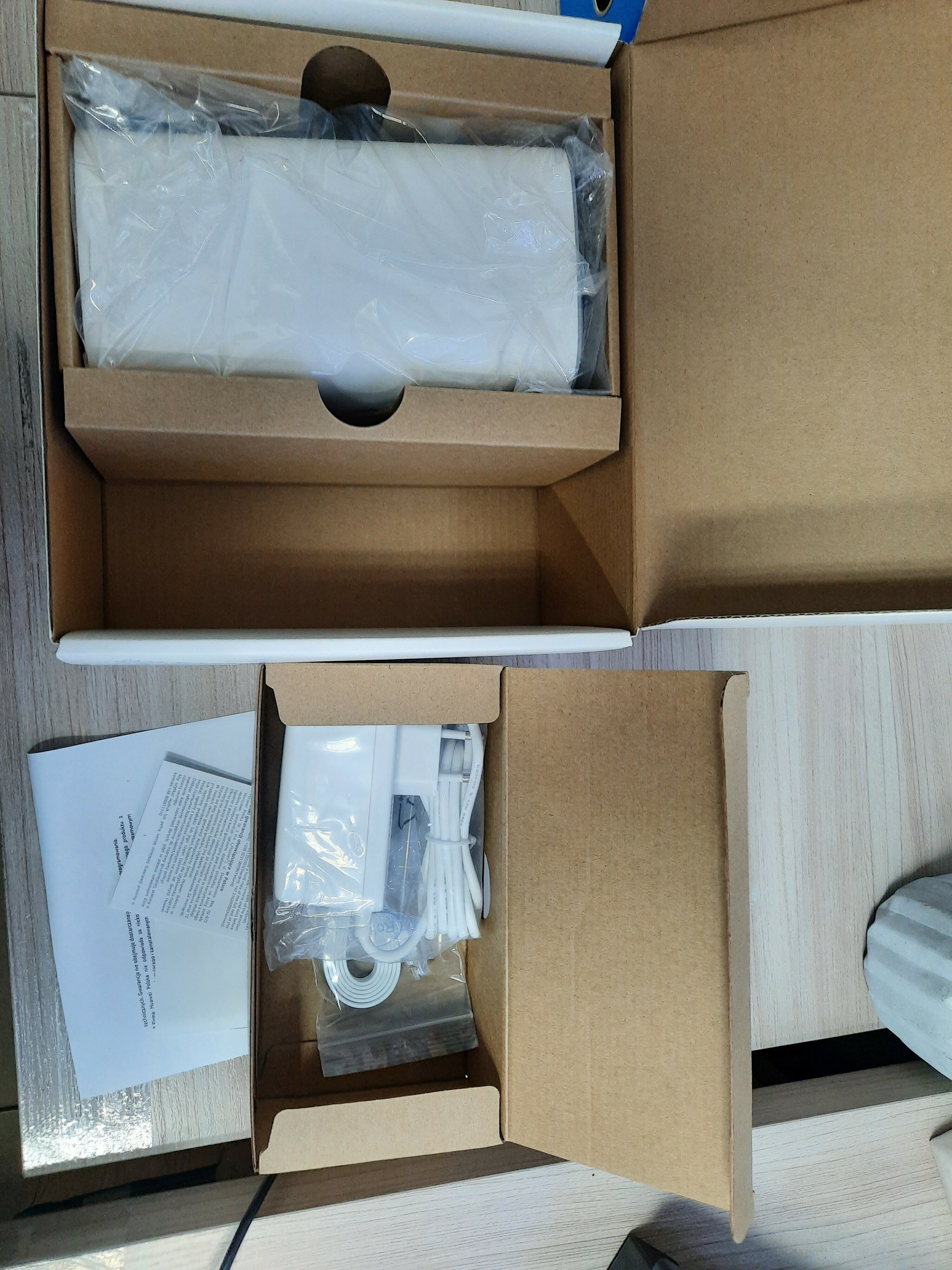 huawei-h122-737-5g-cpe-pro-2-kpl-standard-pracy-bezprzewodowej-80211ax-wi-fi-6