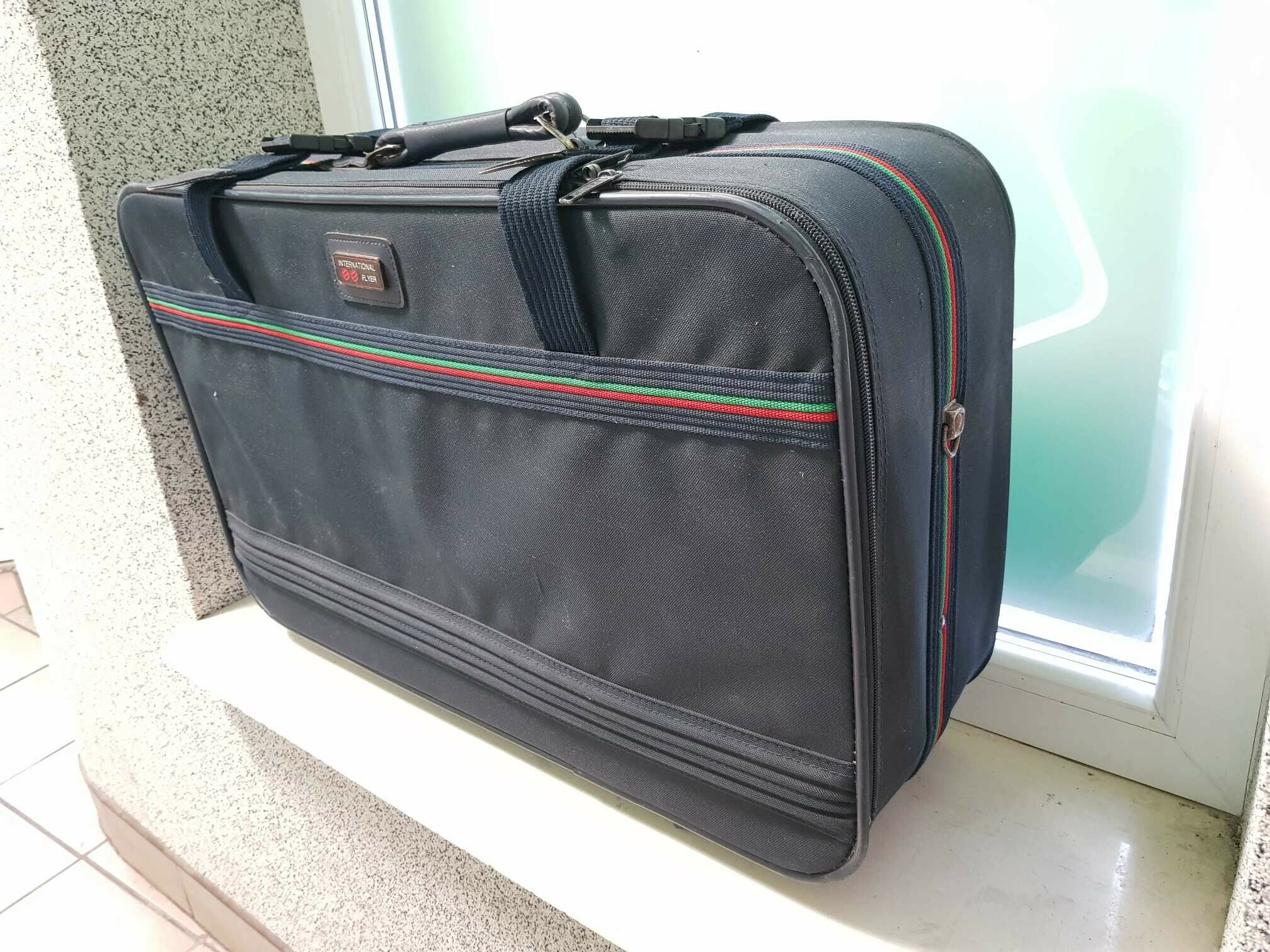 walizka-podrozna-international-flyer-batalionow-3a-plock