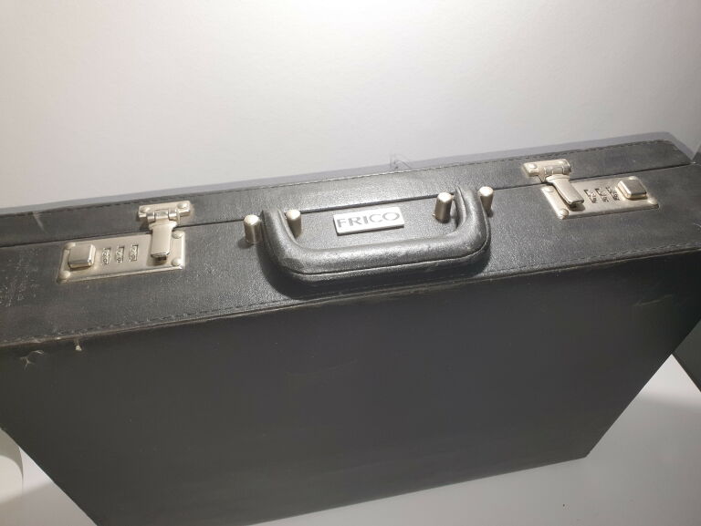 zestaw-sztuccow-walizka-frico-liczba-elementow-w-zestawie-1