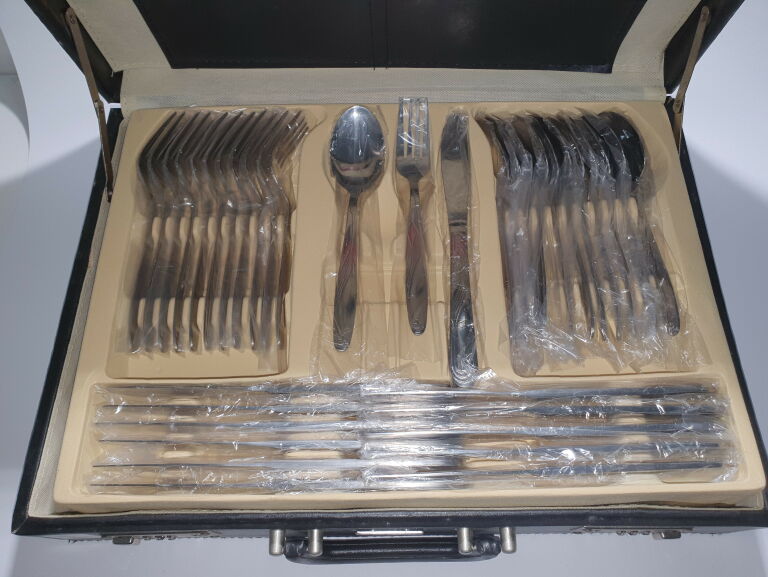 zestaw-sztuccow-walizka-frico-kosciuszki-45-starogard-gdanski