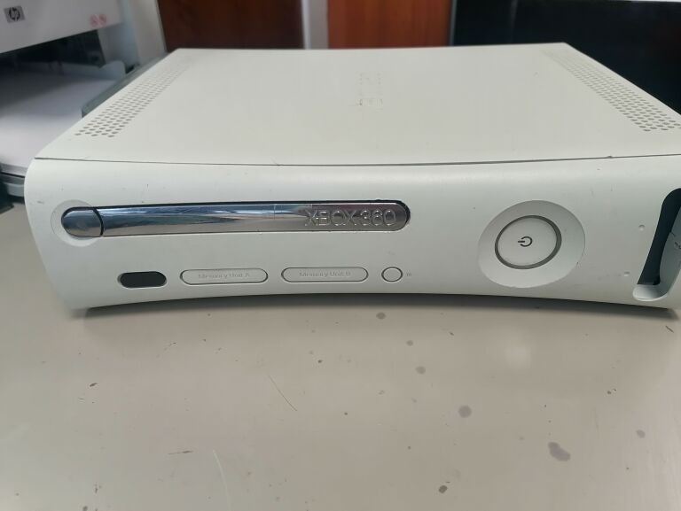 KONSOLA XBOX 360