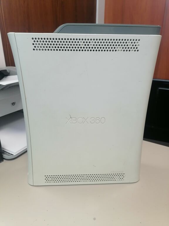KONSOLA XBOX 360