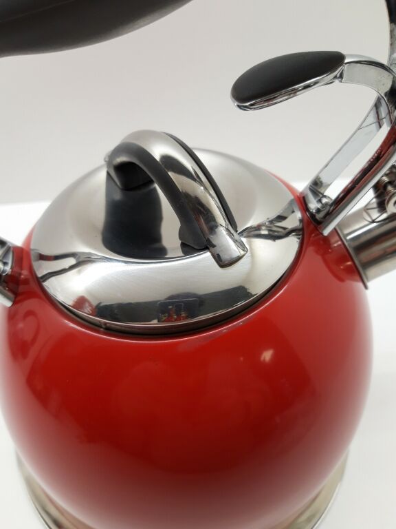 czajnik-retro-vintage-cuisine-24l-czerwony-material-metal