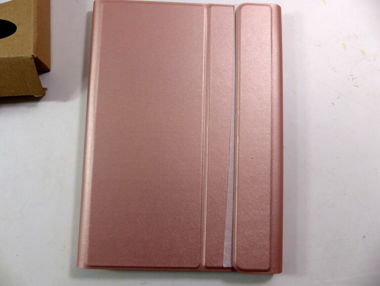 klawiatura-niemiecka-etui-fintie-stan-powystawowy