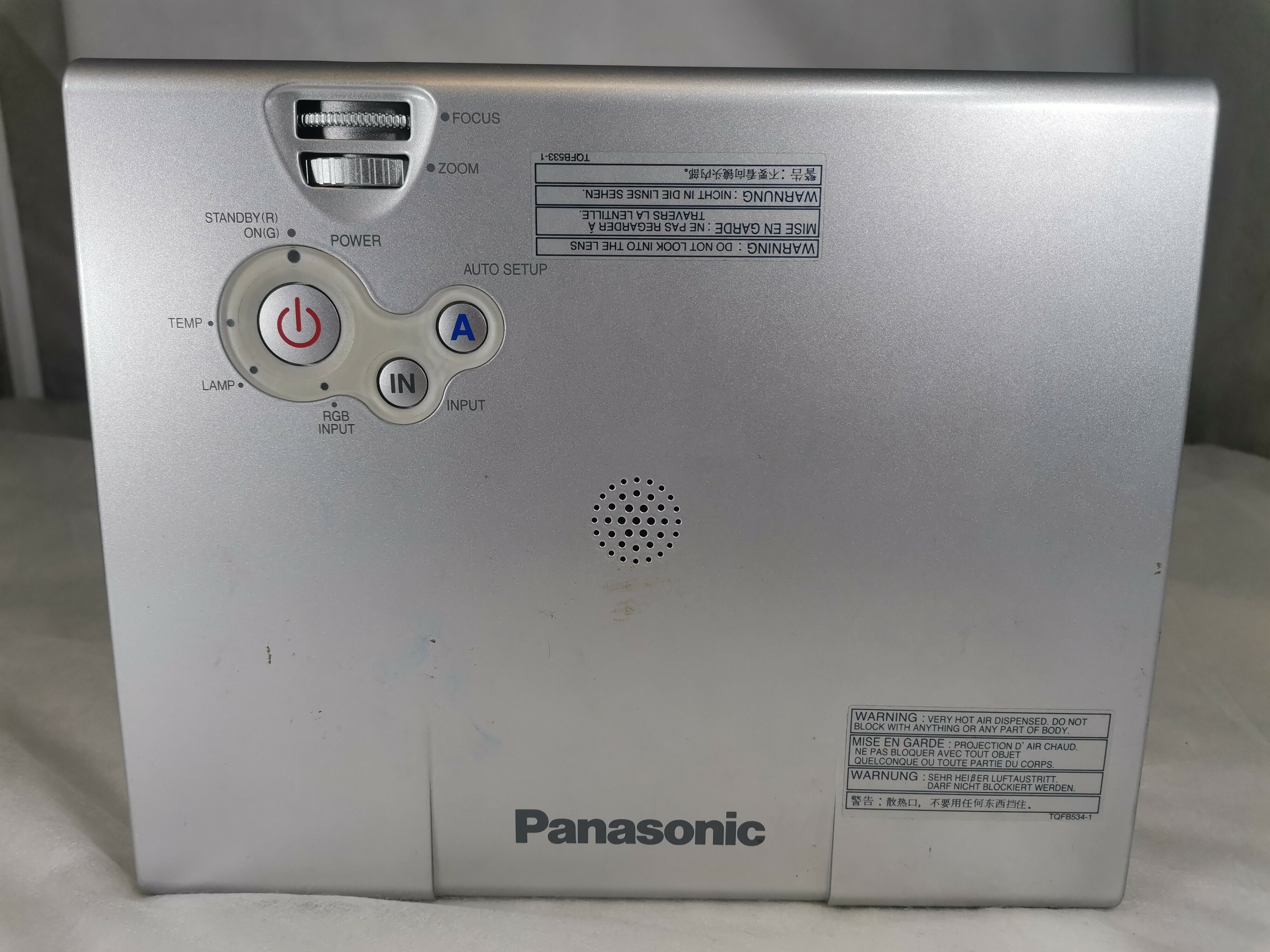 projektor-panasonic-pt-lm1e-c-stan-uzywany