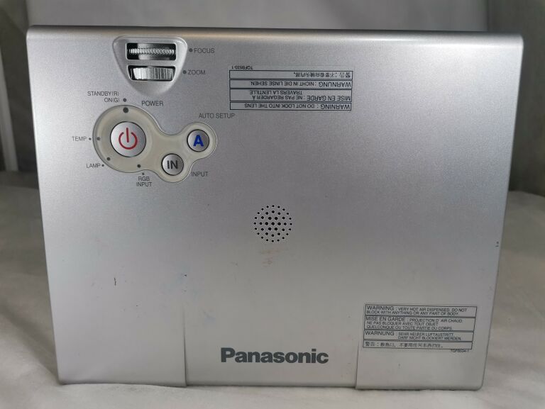 PROJEKTOR PANASONIC PT-LM1E-C