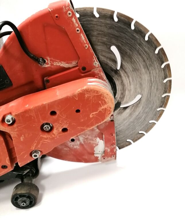 PIŁA SPALINOWA DO BETONU HILTI DSH 900