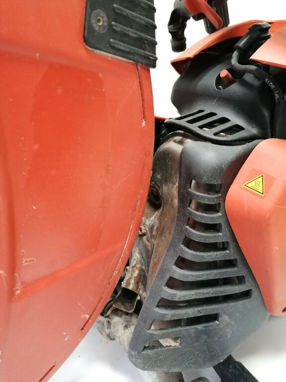 PIŁA SPALINOWA DO BETONU HILTI DSH 900