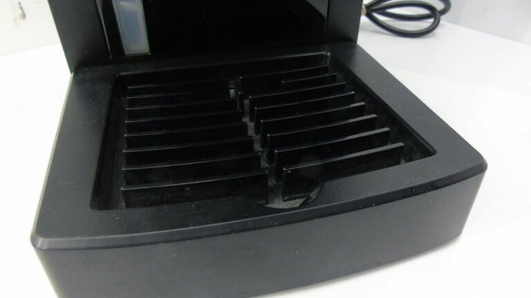 ekspres-cisnieniowy-saeco-poemia-marka-saeco