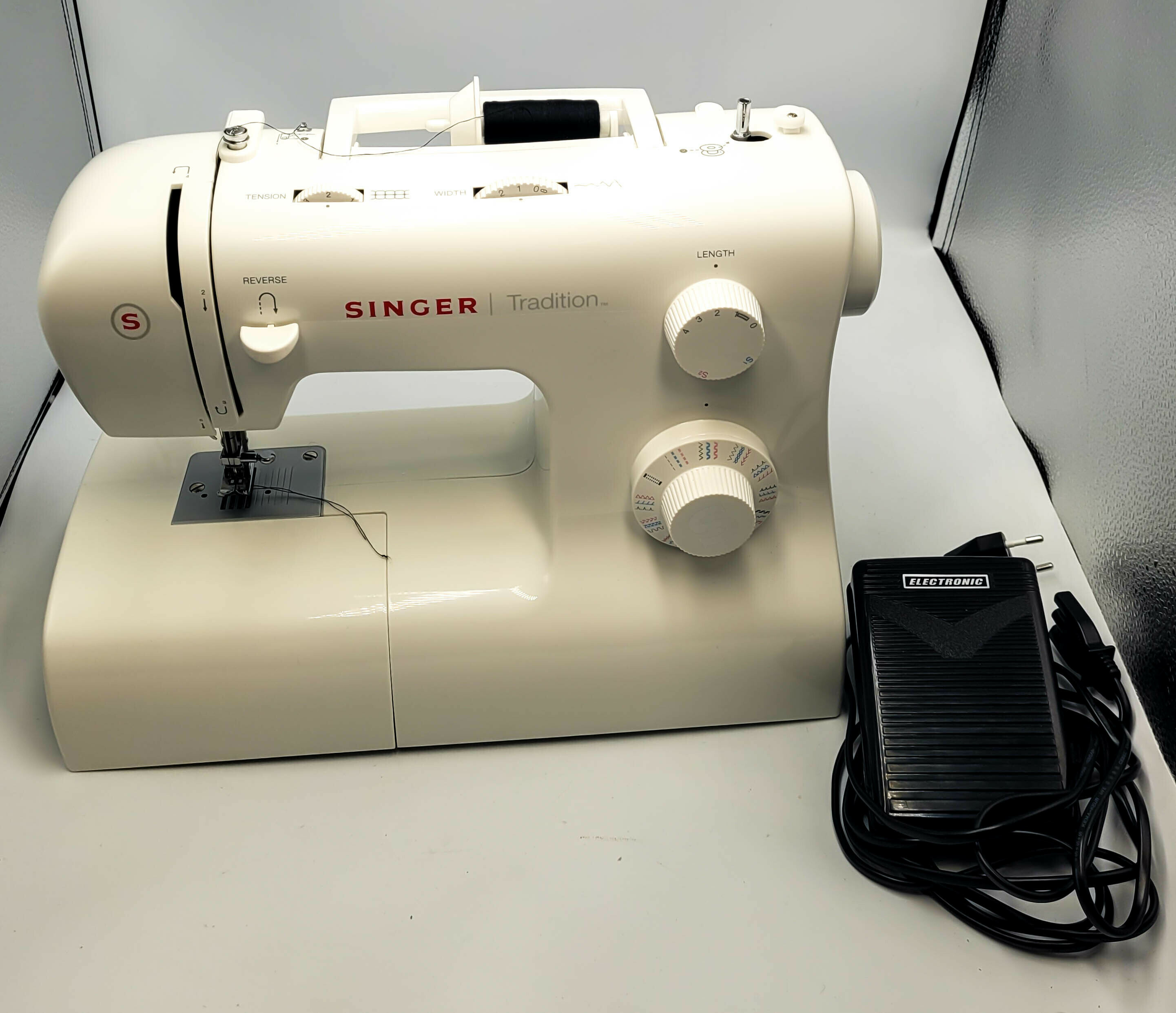 maszyna-do-szycia-singer-tradition-2282-stan-uzywany