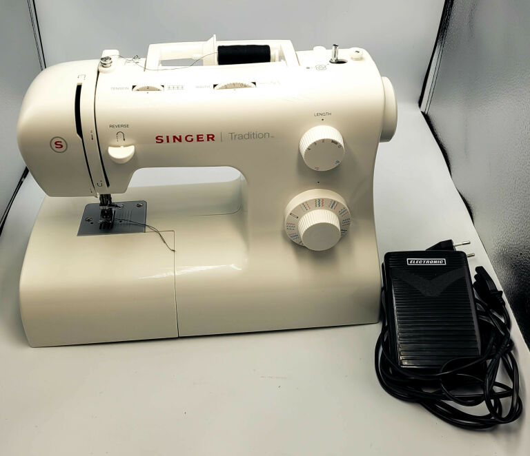 maszyna-do-szycia-singer-tradition-2282-stan-uzywany