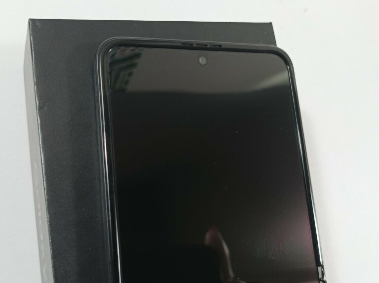 samsung-galaxy-z-flip3-5g-at-8gb-at-256-gb-at-bez-bloka-pojemnosc-akumulatora-3300