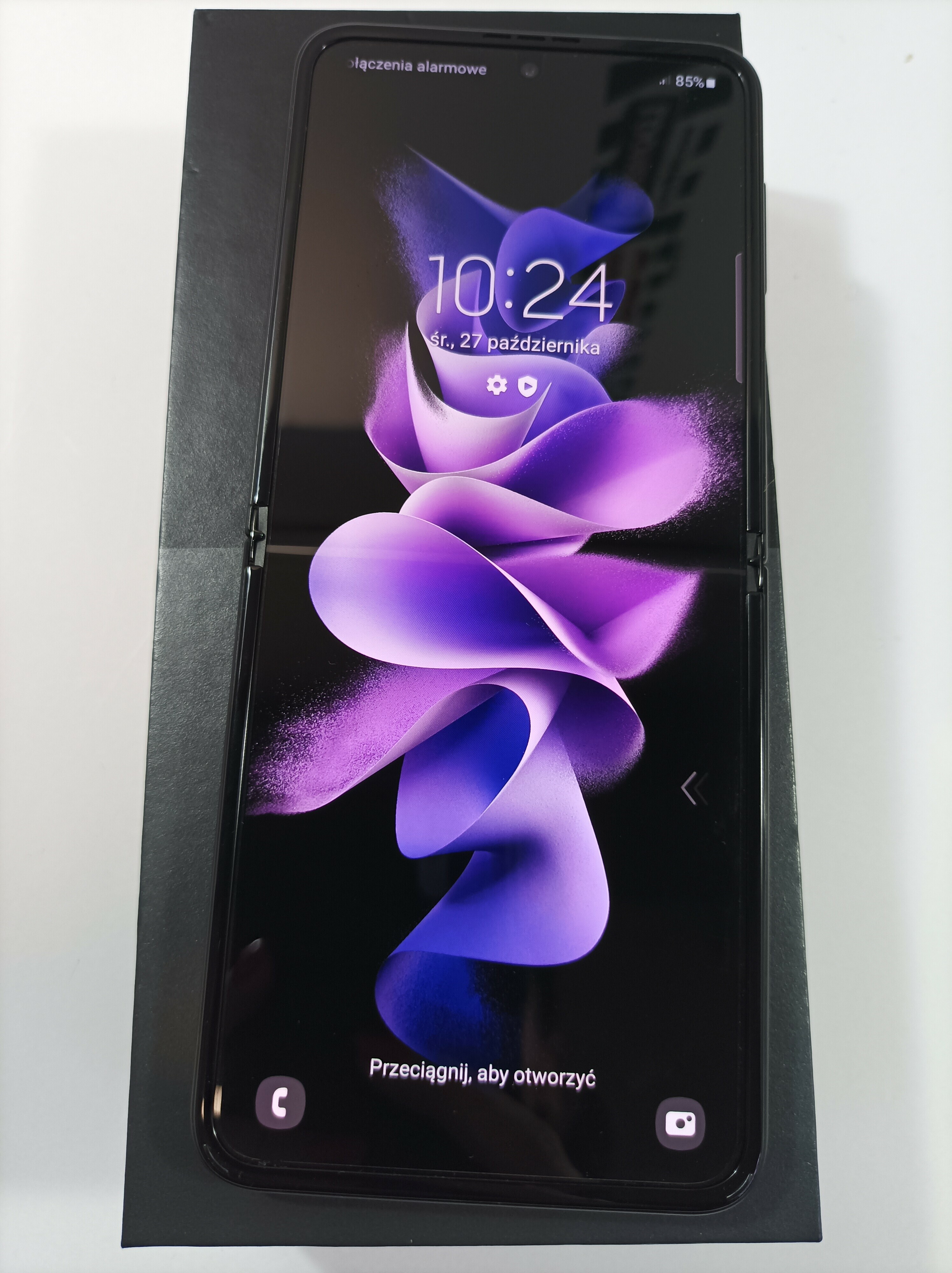 samsung-galaxy-z-flip3-5g-at-8gb-at-256-gb-at-bez-bloka-komunikacja-bluetooth