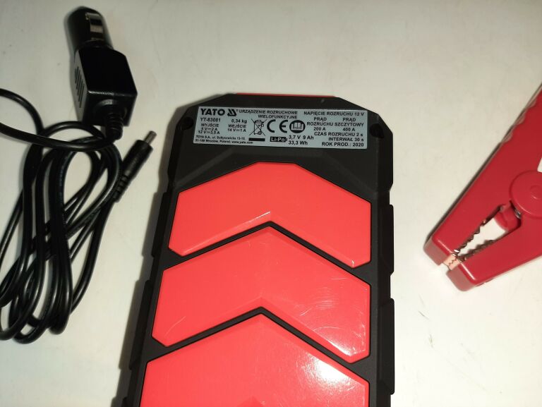 URZĄDZENIE ROZRUCHOWE POWERBANK YATO YT-83081 400