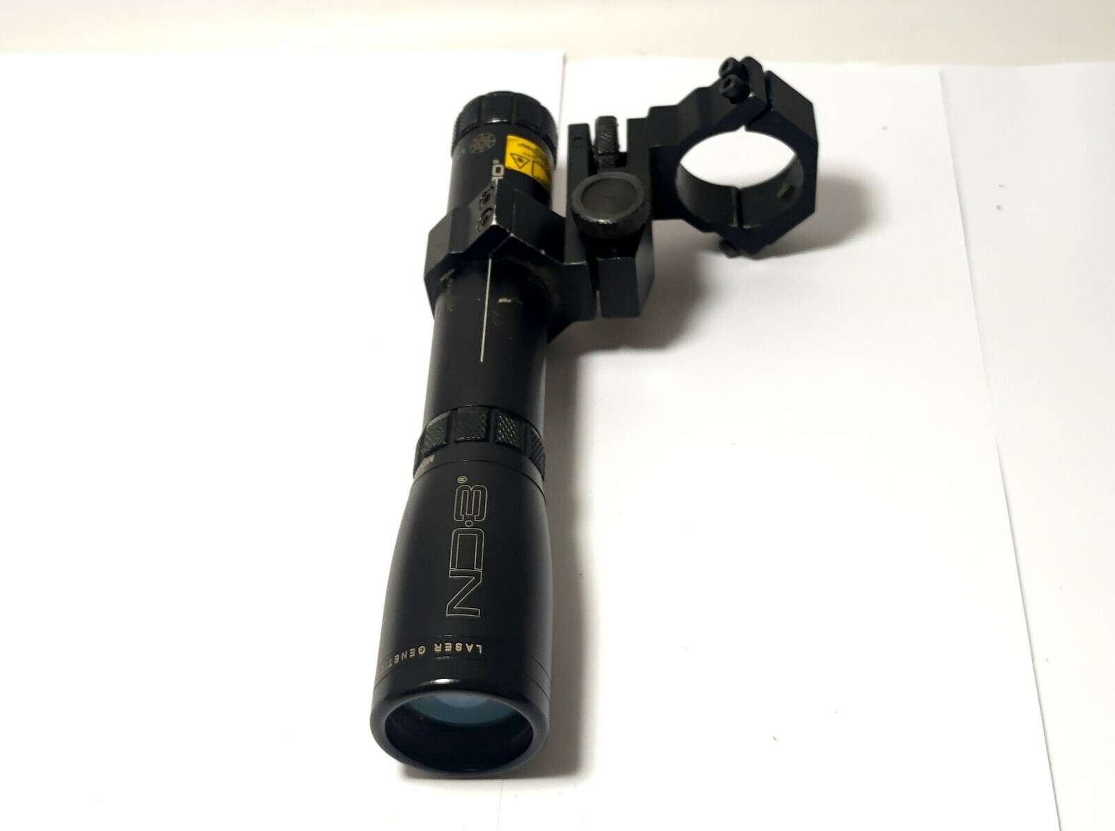 laser-mysliwski-laser-genetics-nd3-subzero-pudelk-stan-uzywany