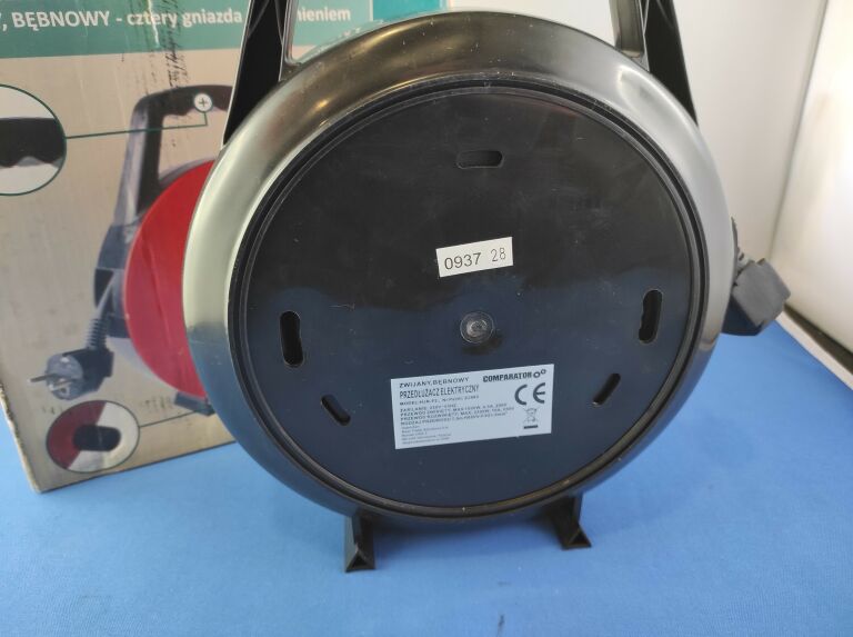 przedluzacz-bebnowy-comparator-kolor-czerwony