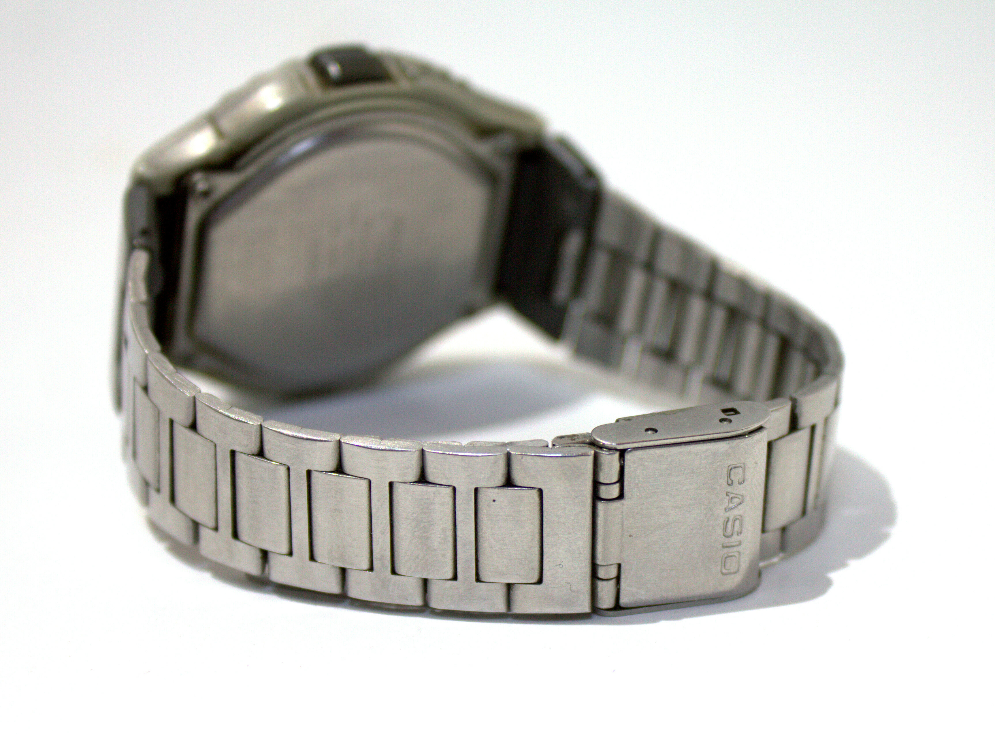 zegarek-casio-twincept-abx-22-mechanizm-kwarcowy