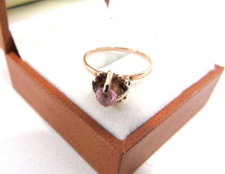 tajemniczy-zloty-pierscionek-pr585-r14-kamienie-brak-informacji