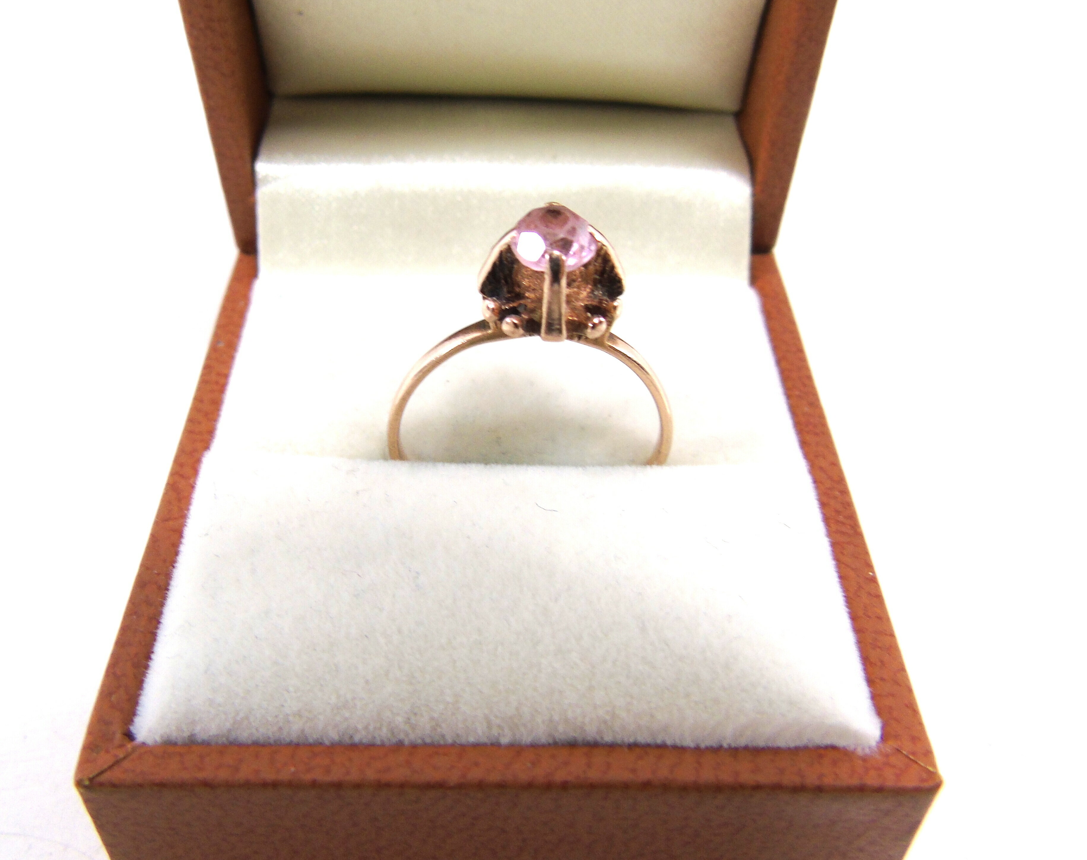 tajemniczy-zloty-pierscionek-pr585-r14-stan-nie-wymaga-renowacji