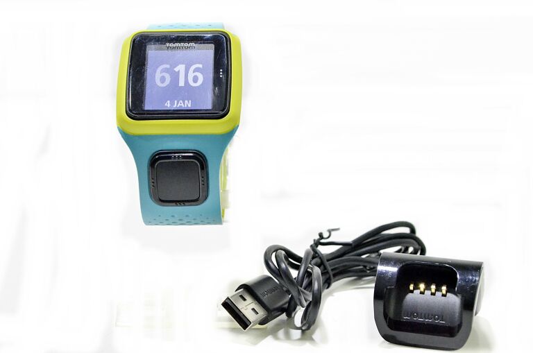 zegarek-meski-tom-tom-8rs00-wodoszczelnosc-20m-wr20