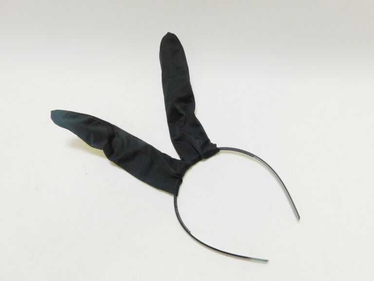 czarna-opaska-do-wlosow-z-uszami-sylwester-stan-uzywany