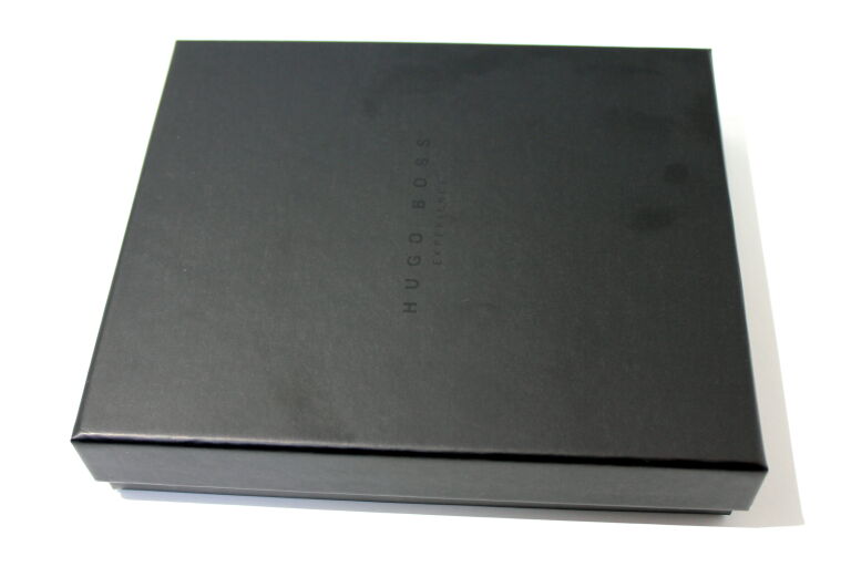 portfel-damski-hugo-boss-szary-pudelko-wielkosc-duzy
