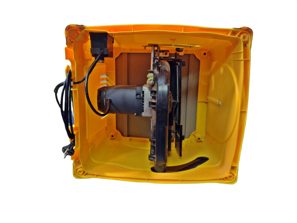 pila-stolowa-majster-polska-mp-001-2800w-maksymalna-moc-2800