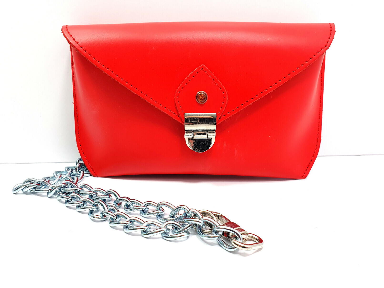 torebka-nerka-skora-czerwona-batycki-wlotowa-5b-krakow