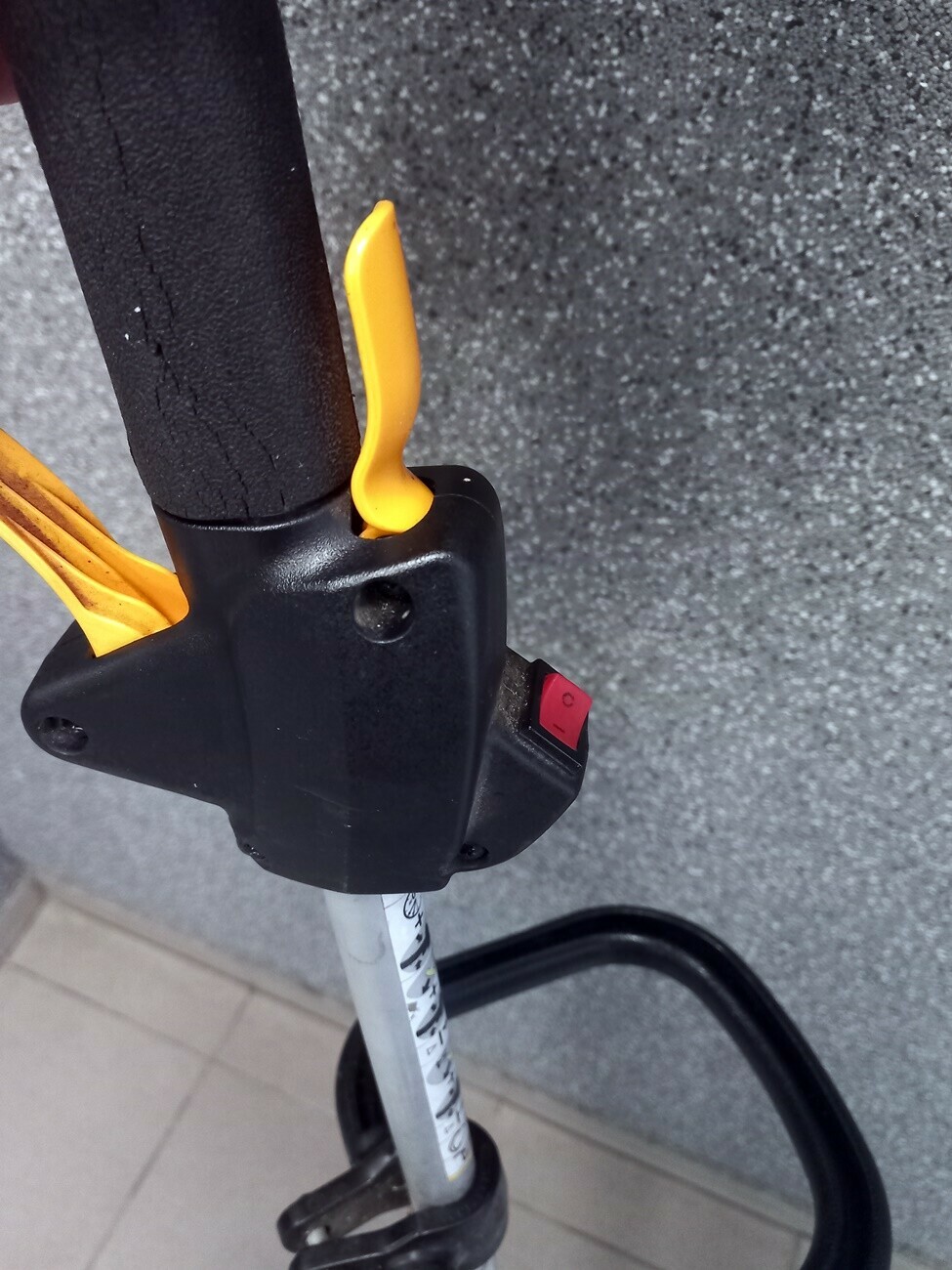 kosa-spalinowa-homelite-waga-narzedzia-76