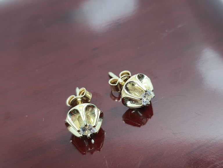 nowe-zlote-kolczyki-z-cyrkonia-sztyft-333-169g-rodzaj-bigla-sztyft