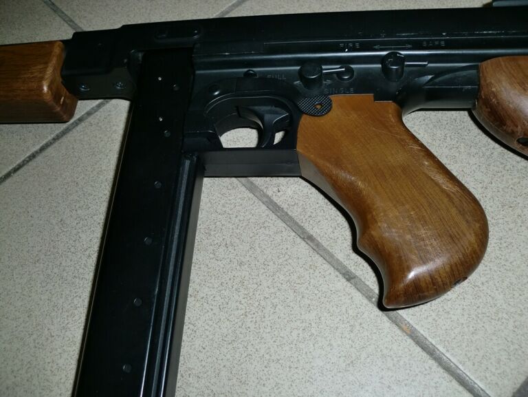 pisolet-maszynowy-thomson-asg-replika-broni-palne-kod-producenta-brak-danych