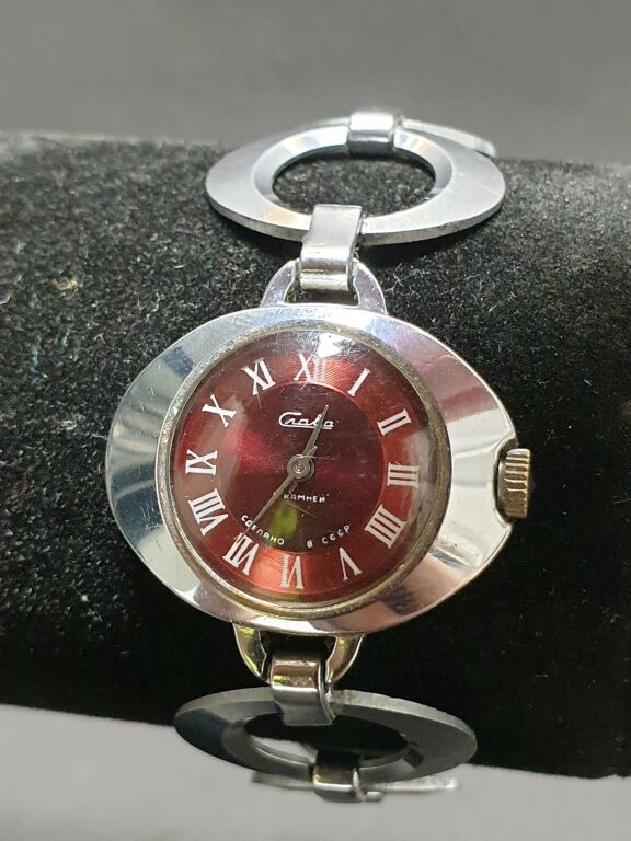 ZEGAREK DAMSKI SLAVA CCCP MECHANICZNY NAKRĘCANY