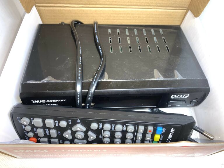 DEKODER DVB-T2 MAT-COMPANY MAT-820T