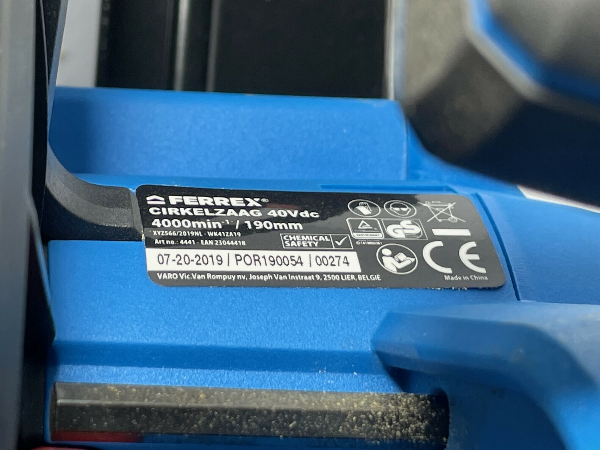 pilarka-tarczowa-akumulatorowa-ferrex-at-okazja-marka-ferrex