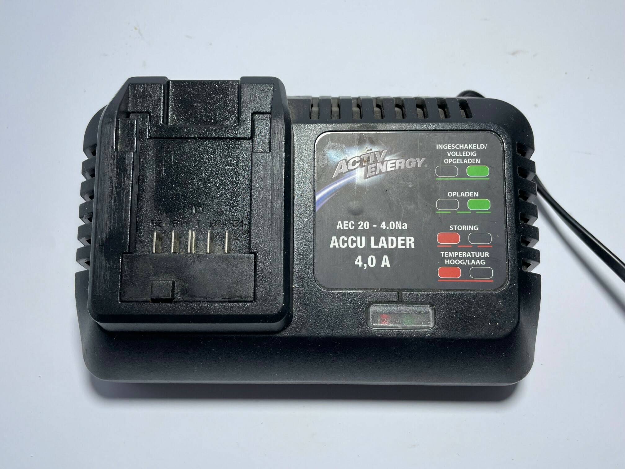 pilarka-tarczowa-akumulatorowa-ferrex-at-okazja-srednica-otworu-pily-1