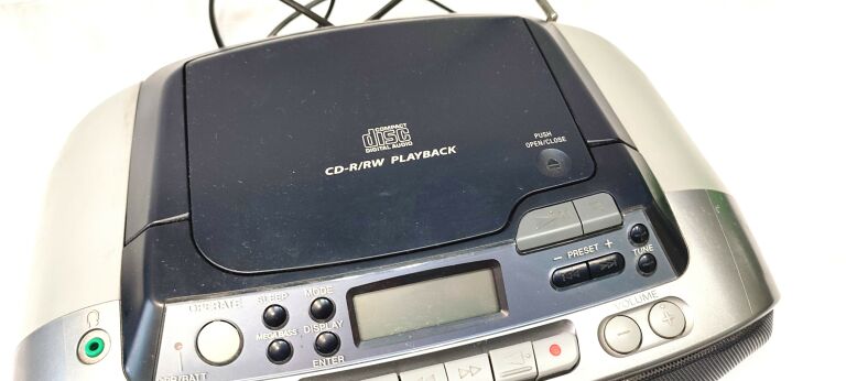 BOOMBOX SONY CFD-S01 CD + KASETA + RADIO