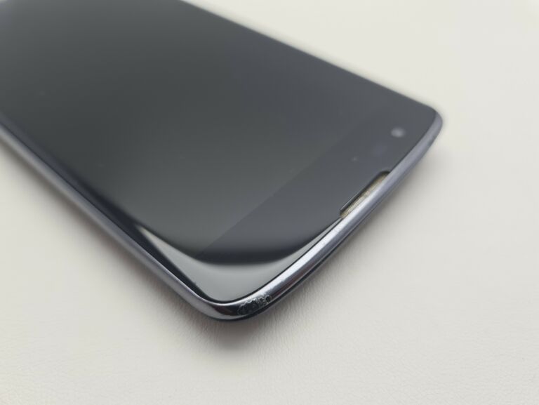 NIE WŁĄCZA SIĘ! LG K10 LTE 16GB/2GB 2300MAH