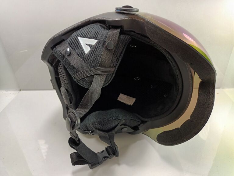 KASK NARCIARSKI Z SZYBĄ VERSHOLD XL