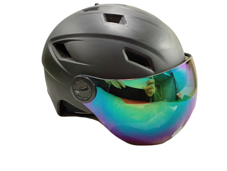 KASK NARCIARSKI Z SZYBĄ VERSHOLD XL