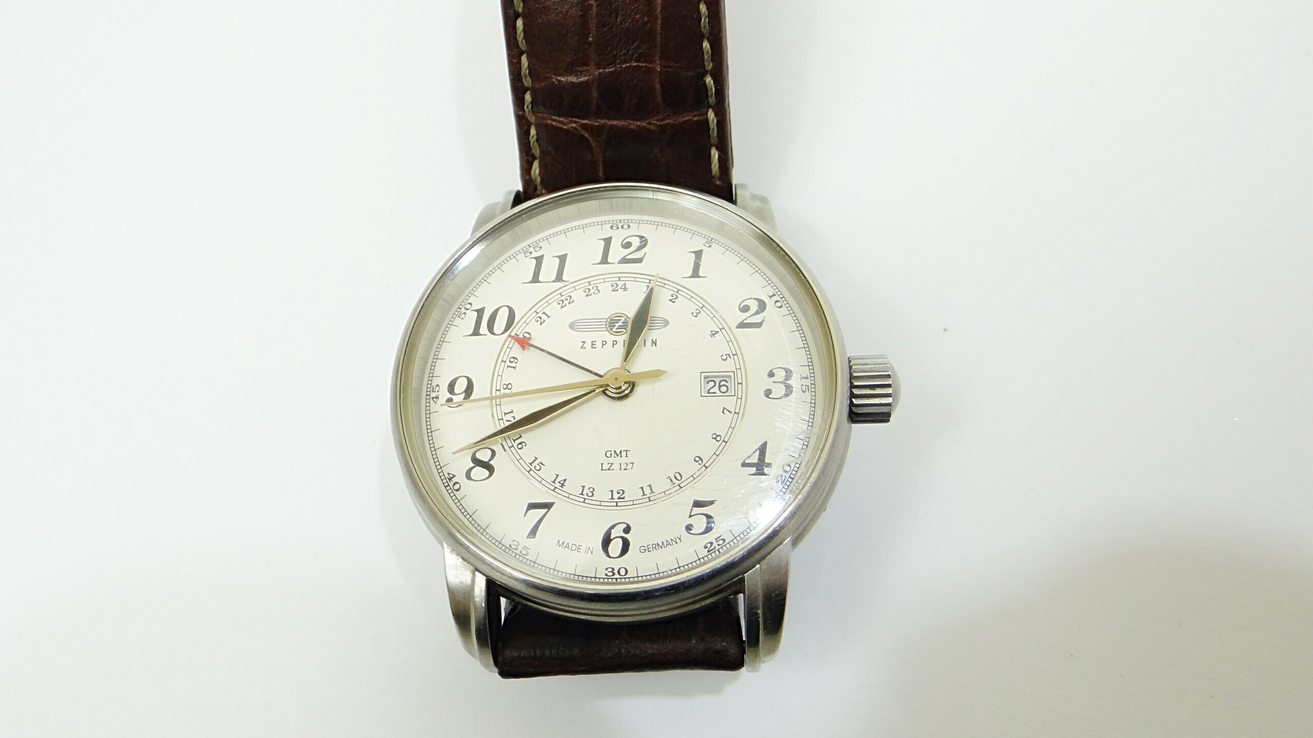 zegarek-zeppelin-lz-127-ksztalt-koperty-okragla