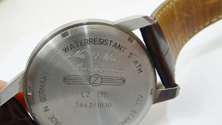 ZEGAREK ZEPPELIN LZ 127