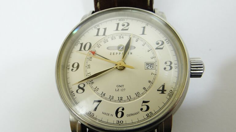 ZEGAREK ZEPPELIN LZ 127